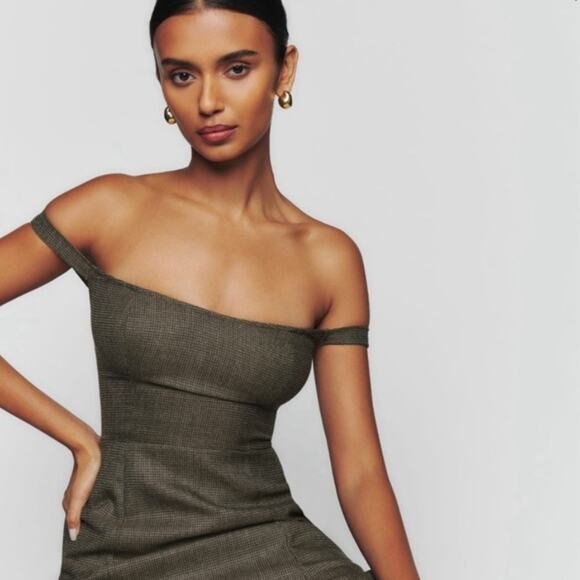 Reformation Stratford Wool Blend Midi Dress in Black Check Size: 4 - Picture 3 of 13